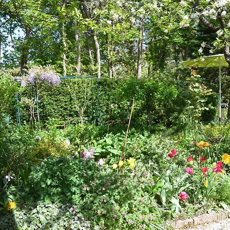 Le Clos Fleuri Bed & Breakfast Giverny Exterior photo